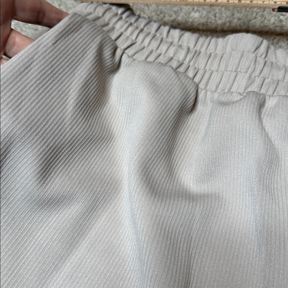 All in Motion Airy Sleek Ribbed Wide Leg Pants Cream XL NWT - Picture 11 of 16